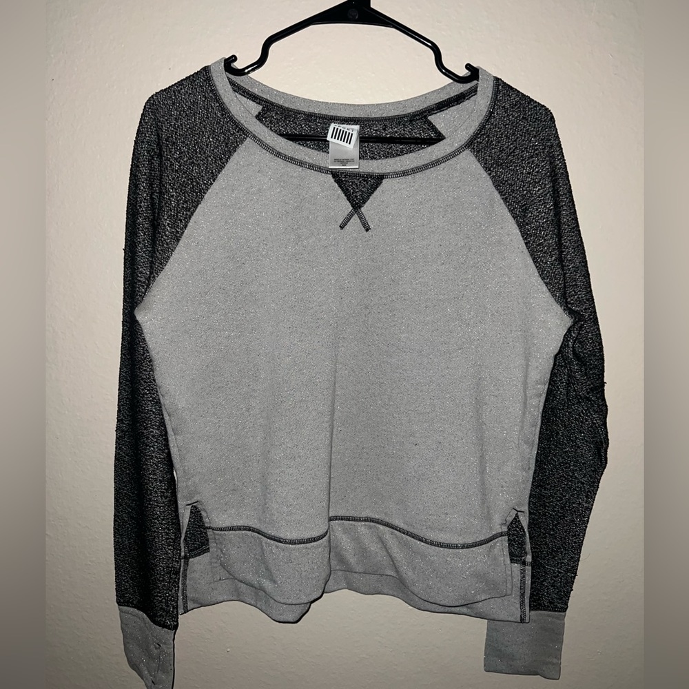 Victoria’s Secret VSX Sport Glitter Long Sleeve Top Size Medium